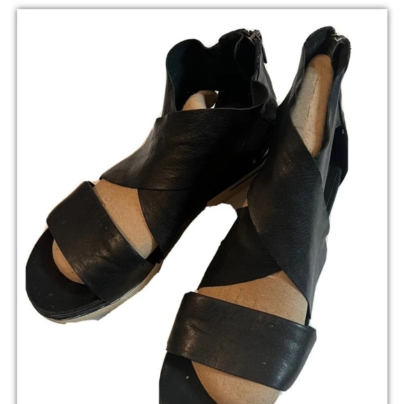 Eileen Fisher Sport Platform Sandals in Black Size 7.5 Zipper Back - Picture 4 of 9